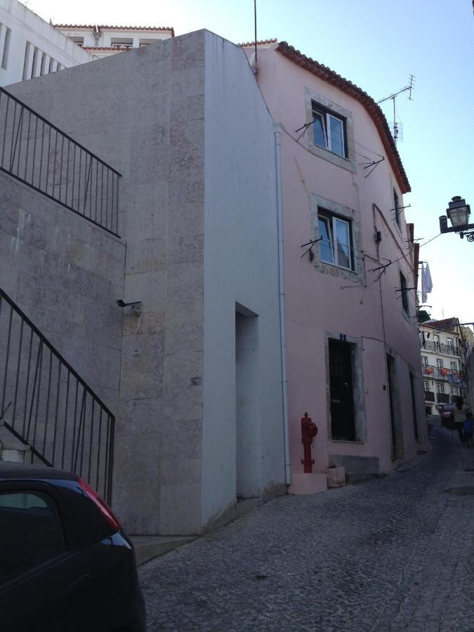 Little Alfama Town Apartment Lisbon Bagian luar foto