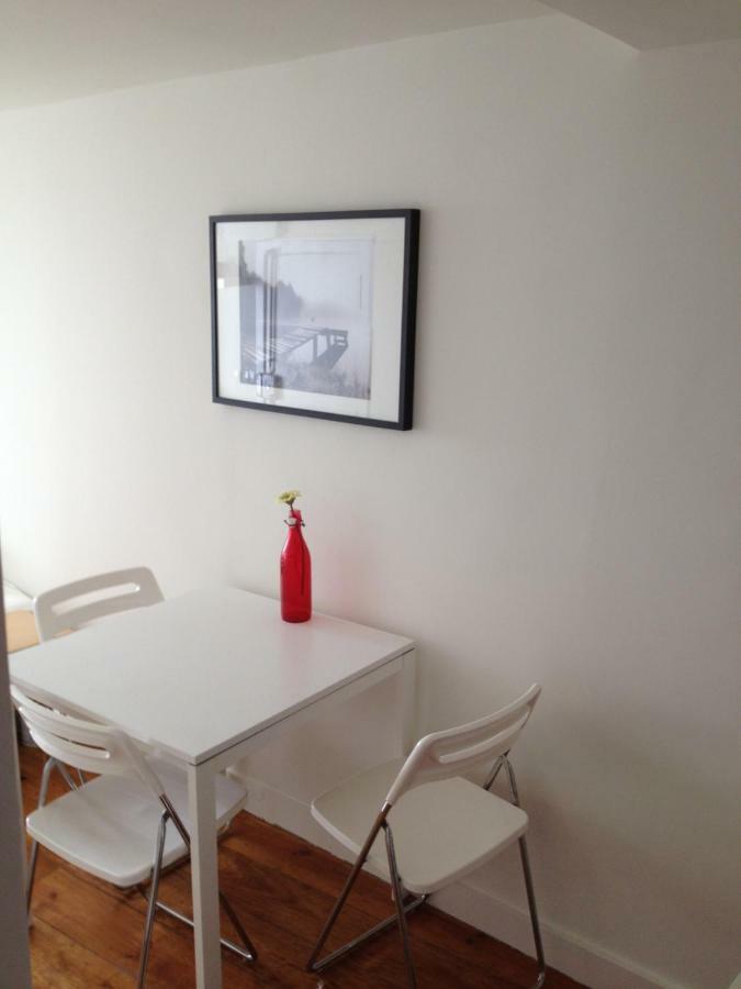 Little Alfama Town Apartment Lisbon Bagian luar foto